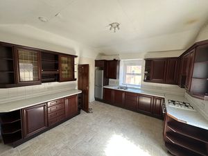 Flat Kitchen New- click for photo gallery